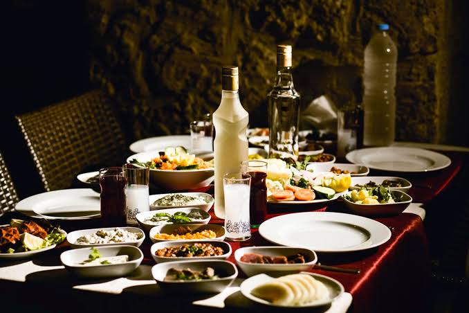 Curcuna Yeni Nesi Meyhanesi 